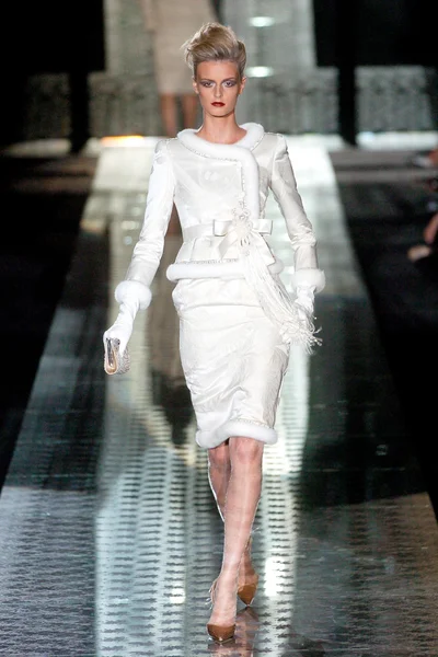 Look 4